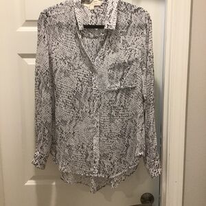 Cloth&Stone Snake Skin Printed Blouse